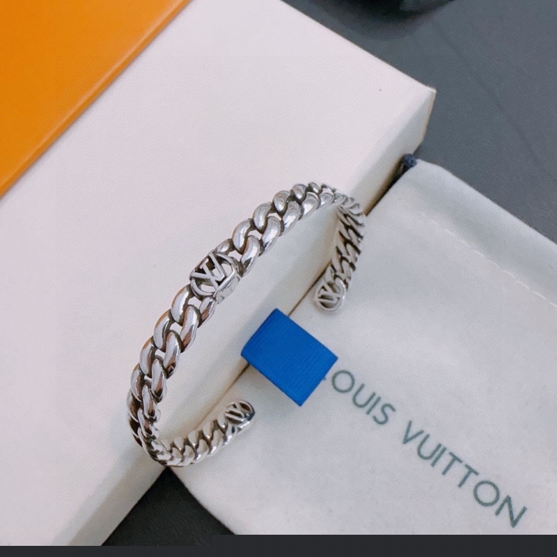 LV Necklaces